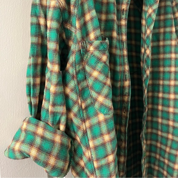 NWT XL BDG green flannel plaid Shacket/shirt with raw seam/hemline - Picture 6 of 16